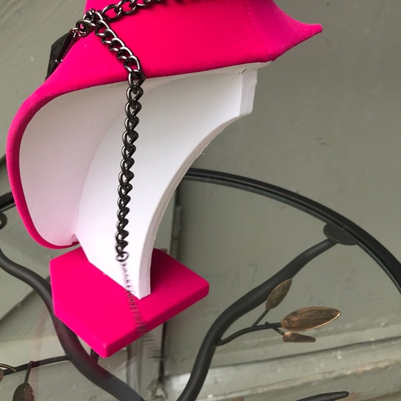 Chunky Statement Necklace - Picture 5 of 7